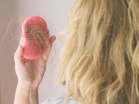 Queda de cabelo durante a perimenopausa