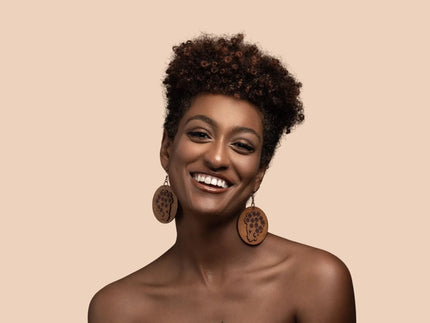 Tudo o que precisa de saber sobre o cabelo 4C e como cuidar dele da melhor forma