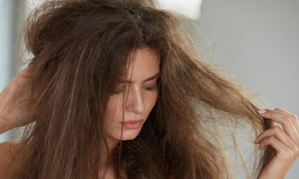 O que fazer com o cabelo frisado?